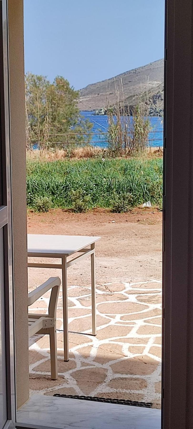 White Lotus Seaside Apartment Kini Exteriör bild